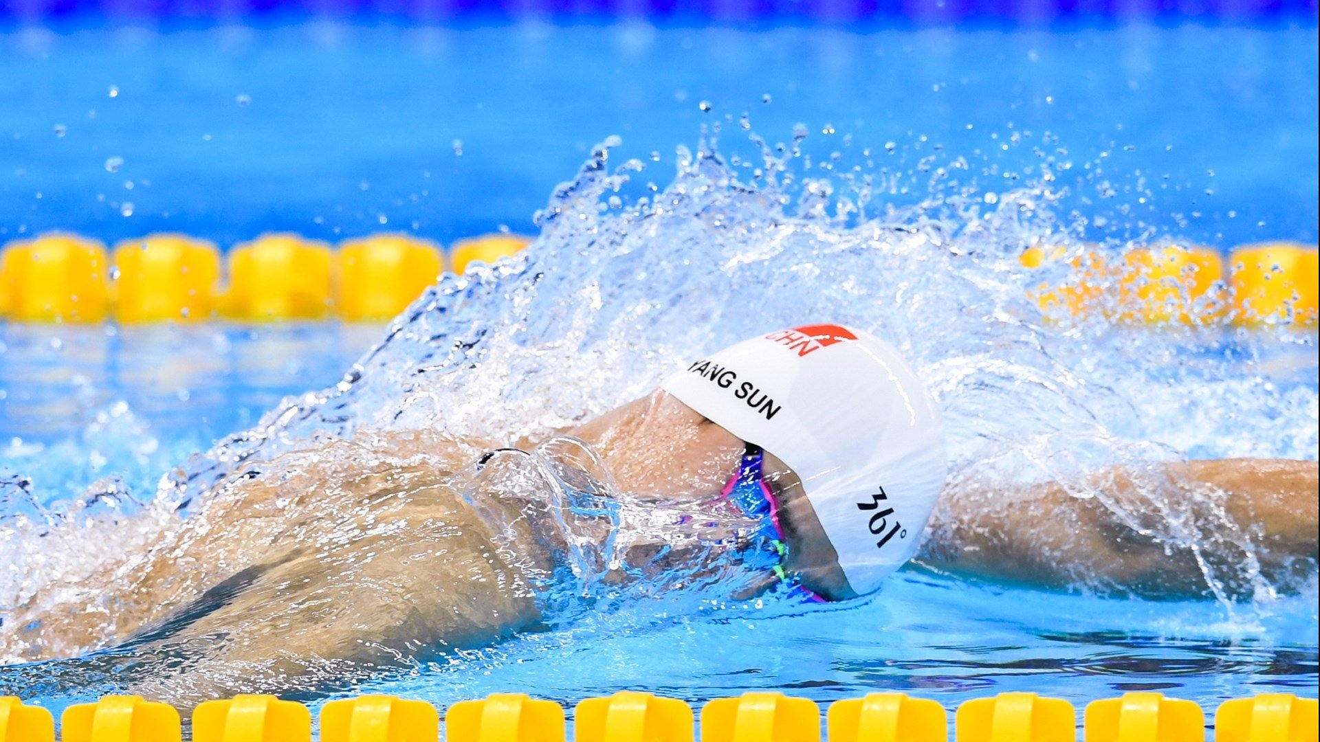 leyu平台-以“篮球+科技”为主题的创新赛事首次亮相上海，科技感篮球场